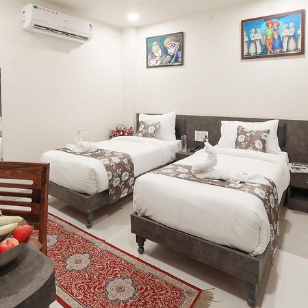 Royal Ocean Prime Hotel Jaipur Buitenkant foto