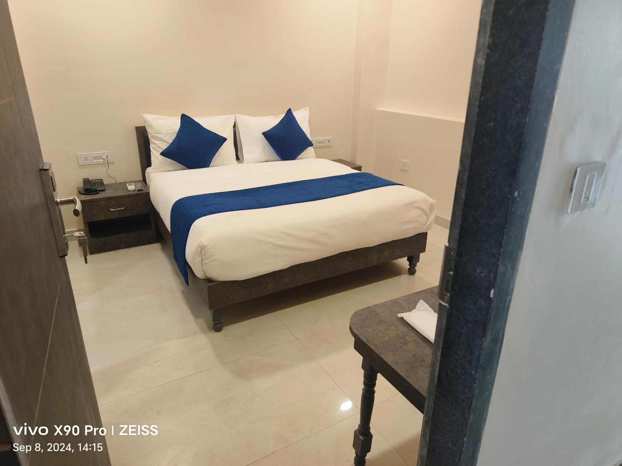 Royal Ocean Prime Hotel Jaipur Buitenkant foto