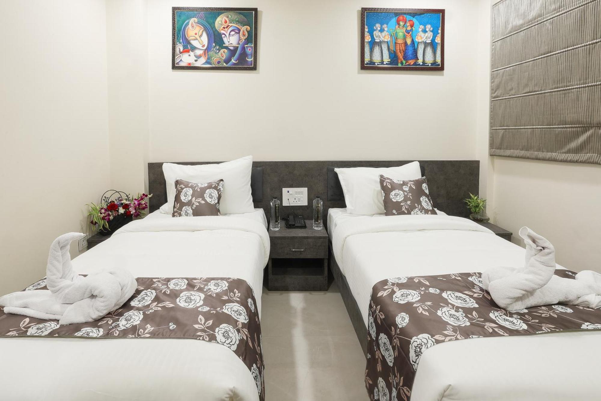 Royal Ocean Prime Hotel Jaipur Buitenkant foto